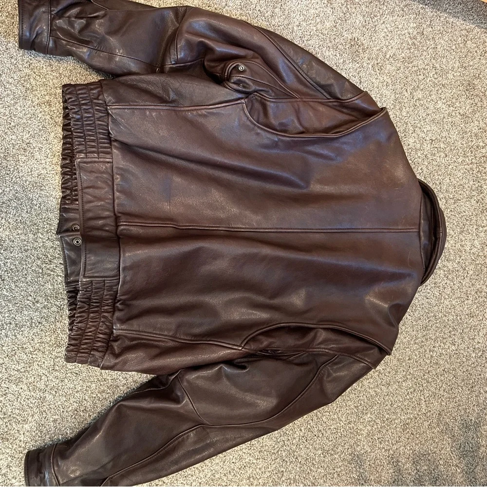 Vintage Banana Republic Leather Bomber jacket. 42. Stunning. 90’s. EUC. Heavy - Picture 6 of 15